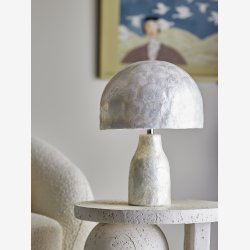 Adria Bordlampe, Natur, Mother of pearl