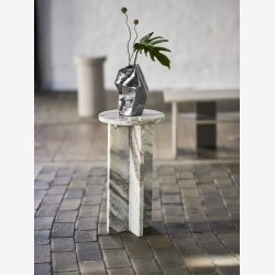 Jasmia Sidebord, Natur, Marmor