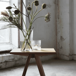 MUUBS Angle Taburet � Natur Olie